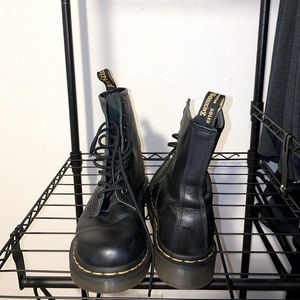 Dr. Martens 1460 WOMEN'S SMOOTH LEATHER LACE UP BOOTS